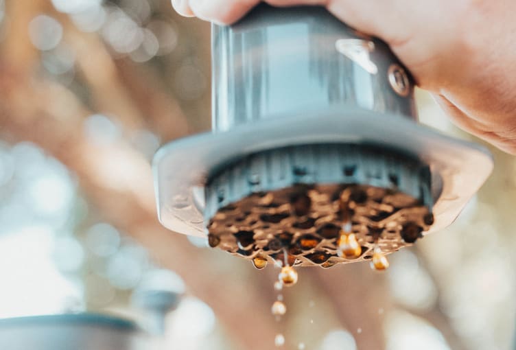 Image of someone making AeroPress (standard method)